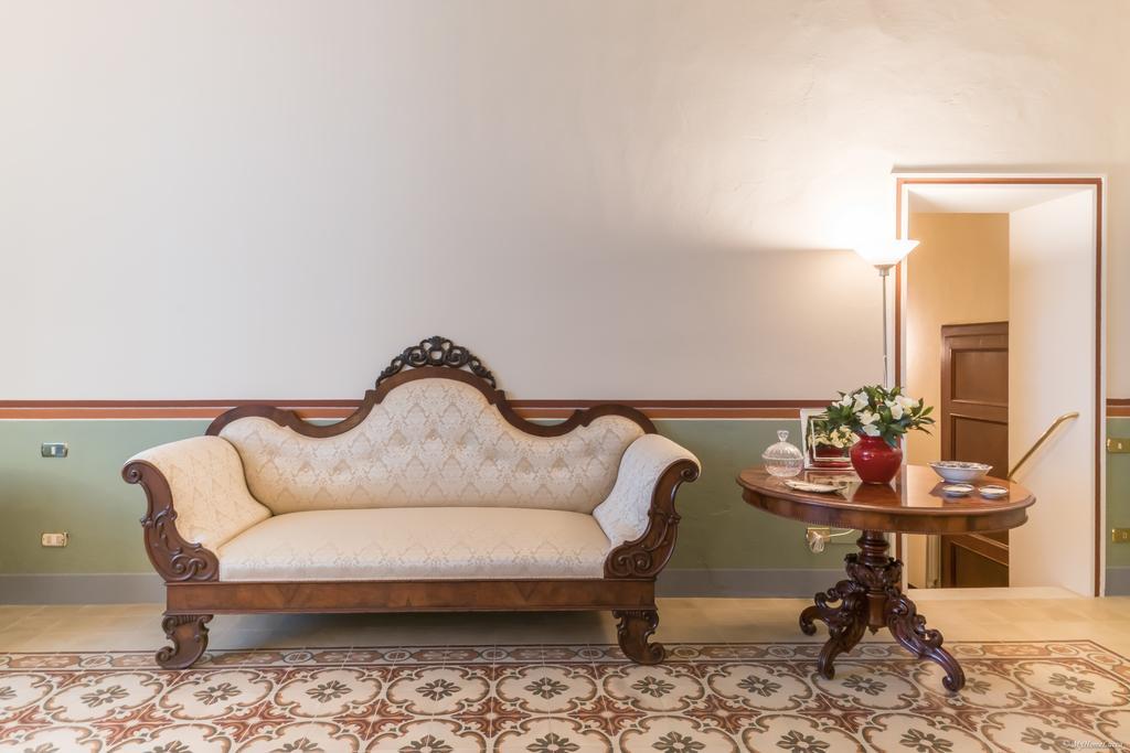 L'Antica Chaise Longue 卢卡 外观 照片